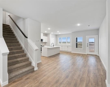 4267 Clovis Court - Photo Thumbnail 13