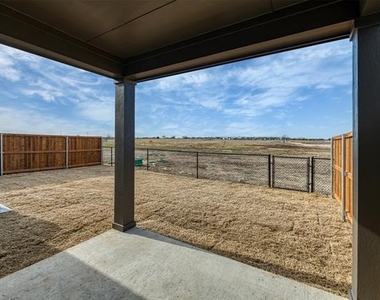 4267 Clovis Court - Photo Thumbnail 29