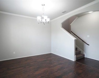 4005 Indian Paintbrush Lane - Photo Thumbnail 4