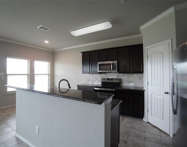 4005 Indian Paintbrush Lane - Photo Thumbnail 9