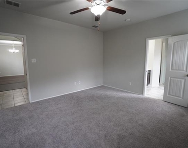 4005 Indian Paintbrush Lane - Photo Thumbnail 14