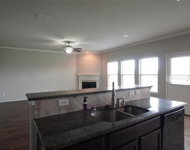 4005 Indian Paintbrush Lane - Photo Thumbnail 11