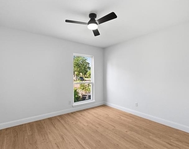 1952 Rambling Ridge Lane - Photo Thumbnail 19