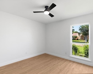 1952 Rambling Ridge Lane - Photo Thumbnail 17