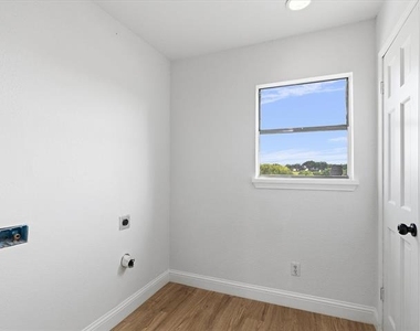 1952 Rambling Ridge Lane - Photo Thumbnail 10