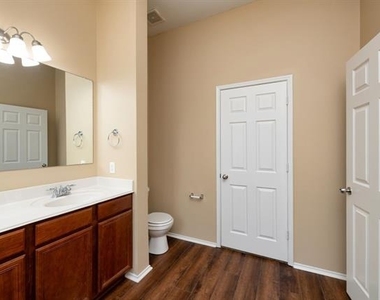 2510 Sedona Street - Photo Thumbnail 9