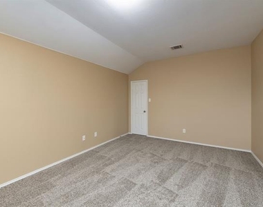 2510 Sedona Street - Photo Thumbnail 7