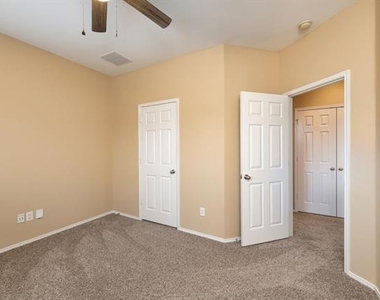 2510 Sedona Street - Photo Thumbnail 5
