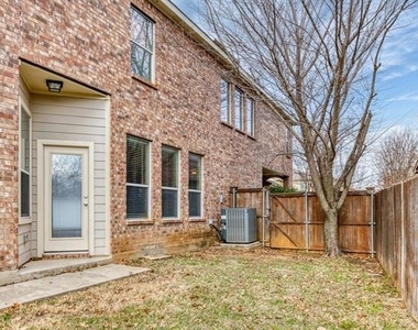 2510 Sedona Street - Photo Thumbnail 34