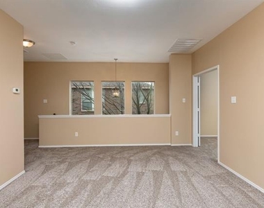 2510 Sedona Street - Photo Thumbnail 4