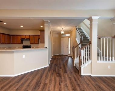 2510 Sedona Street - Photo Thumbnail 13
