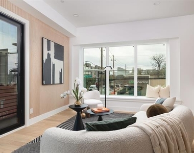 3053 Wycliff Avenue - Photo Thumbnail 13