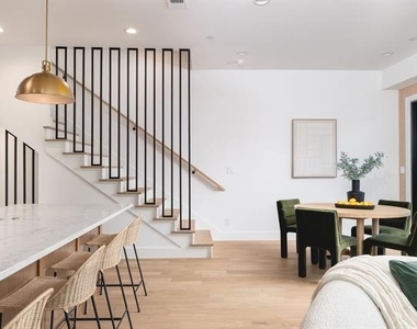 3053 Wycliff Avenue - Photo Thumbnail 10