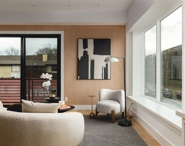 3053 Wycliff Avenue - Photo Thumbnail 15