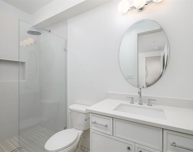 3053 Wycliff Avenue - Photo Thumbnail 3