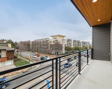 3053 Wycliff Avenue - Photo Thumbnail 23