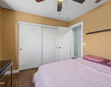 3819 N 106th Avenue - Photo Thumbnail 19