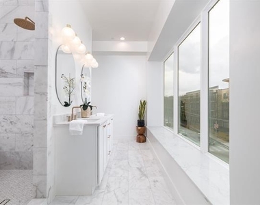 3053 Wycliff Avenue - Photo Thumbnail 27
