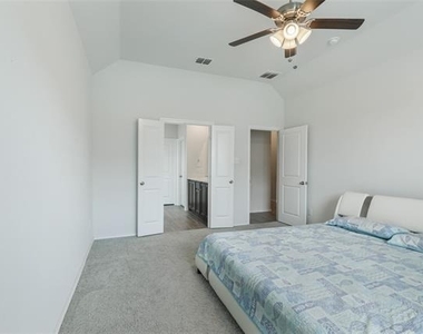 1704 Emilia Drive - Photo Thumbnail 9
