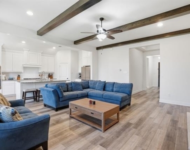 820 Boomer Lane - Photo Thumbnail 14