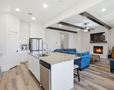 820 Boomer Lane - Photo Thumbnail 23