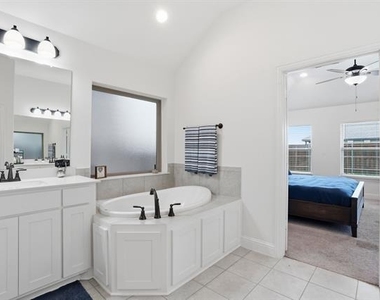 820 Boomer Lane - Photo Thumbnail 19