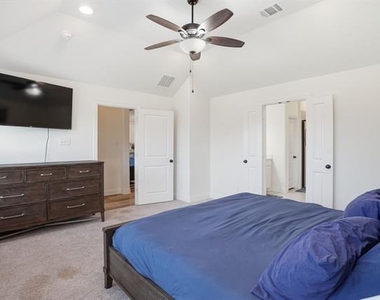 820 Boomer Lane - Photo Thumbnail 16