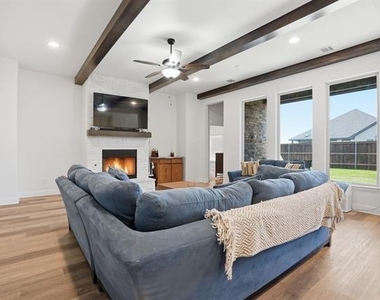 820 Boomer Lane - Photo Thumbnail 13