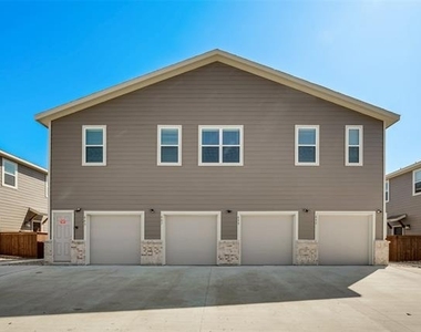 663 Wheatfield Drive - Photo Thumbnail 18