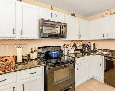 2345 Maple Drive - Photo Thumbnail 9