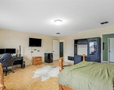 2345 Maple Drive - Photo Thumbnail 21