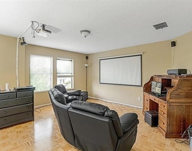 2345 Maple Drive - Photo Thumbnail 22
