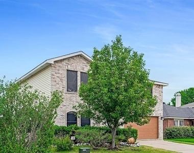 2345 Maple Drive - Photo Thumbnail 32