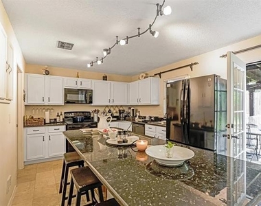 2345 Maple Drive - Photo Thumbnail 12