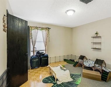 2345 Maple Drive - Photo Thumbnail 13