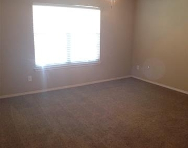 2304 Wood River Parkway - Photo Thumbnail 2
