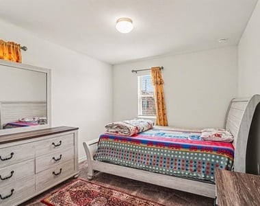 8825 Landergin Mesa Drive - Photo Thumbnail 22