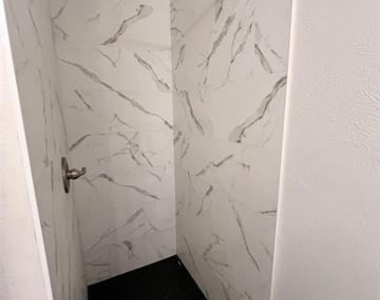 1209 Grinnell Street - Photo Thumbnail 7