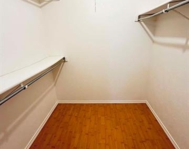 5664 Perrin Street - Photo Thumbnail 9