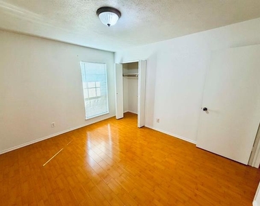 5664 Perrin Street - Photo Thumbnail 4