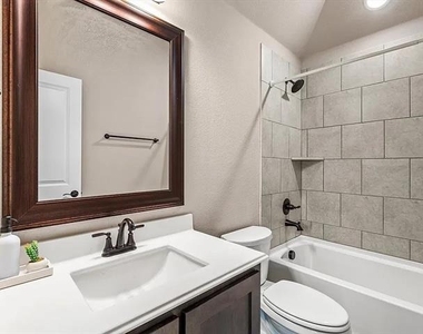 905 Sedona Street - Photo Thumbnail 20