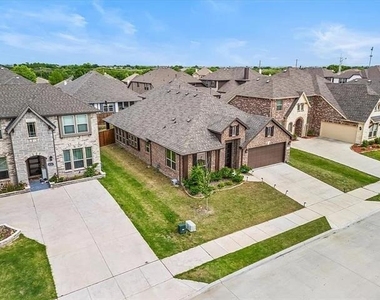 905 Sedona Street - Photo Thumbnail 31