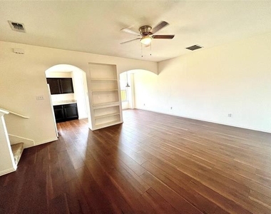 229 Irick Court - Photo Thumbnail 2