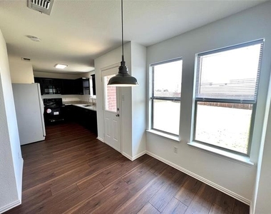 229 Irick Court - Photo Thumbnail 3