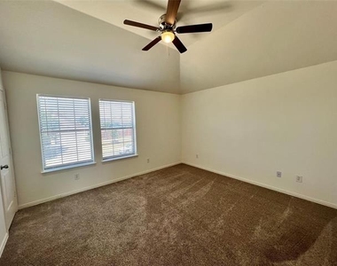 229 Irick Court - Photo Thumbnail 5