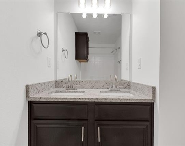 229 Irick Court - Photo Thumbnail 19