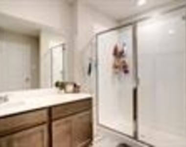 104 Omaha Lane - Photo Thumbnail 15