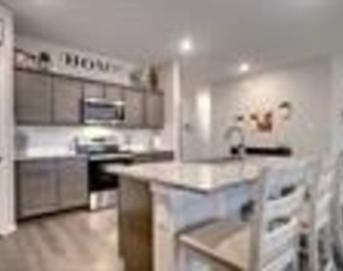 104 Omaha Lane - Photo Thumbnail 12