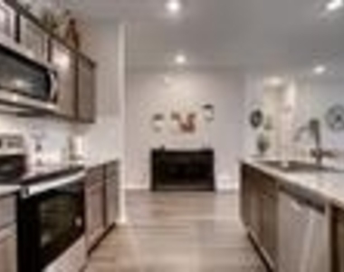104 Omaha Lane - Photo Thumbnail 13