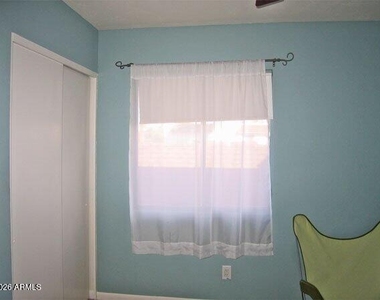 2338 W Lindner Avenue - Photo Thumbnail 7